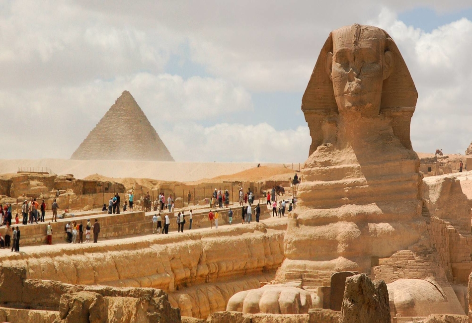Giza Pyramids & Sphinx Tour